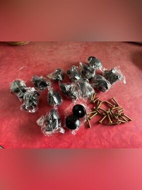 28pc brand new matte black plastic drawer knobs